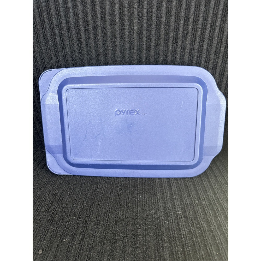 Pyrex Plastic Replacement Lid Only for 3 Quart Casserole Dish Model 233 233-PC